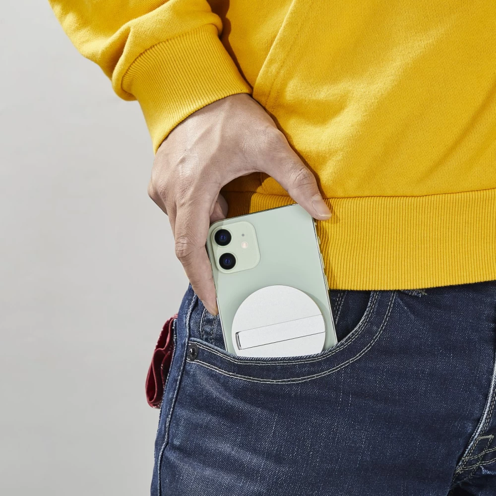 Беспроводные зарядные устройства  ESR HaloLock Kickstand Magnetic Wireless Charger белый