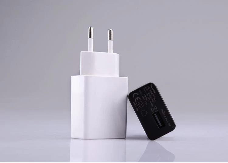 Aксессуары Кабель передачи данных AC Adapter Universal EU  белый