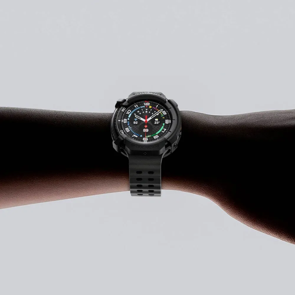Samsung Galaxy Watch 8 Classic skal, fodral svart SPIGEN RUGGED ARMOR (46 MM)